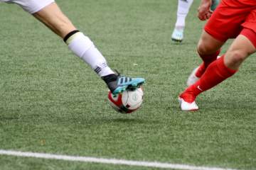 伊利亚·厄普森离开热刺加盟阿森纳，开启新起点（配图示意）